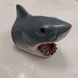Fish tank shark head